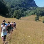 Rafting Camp شقة فوتشا